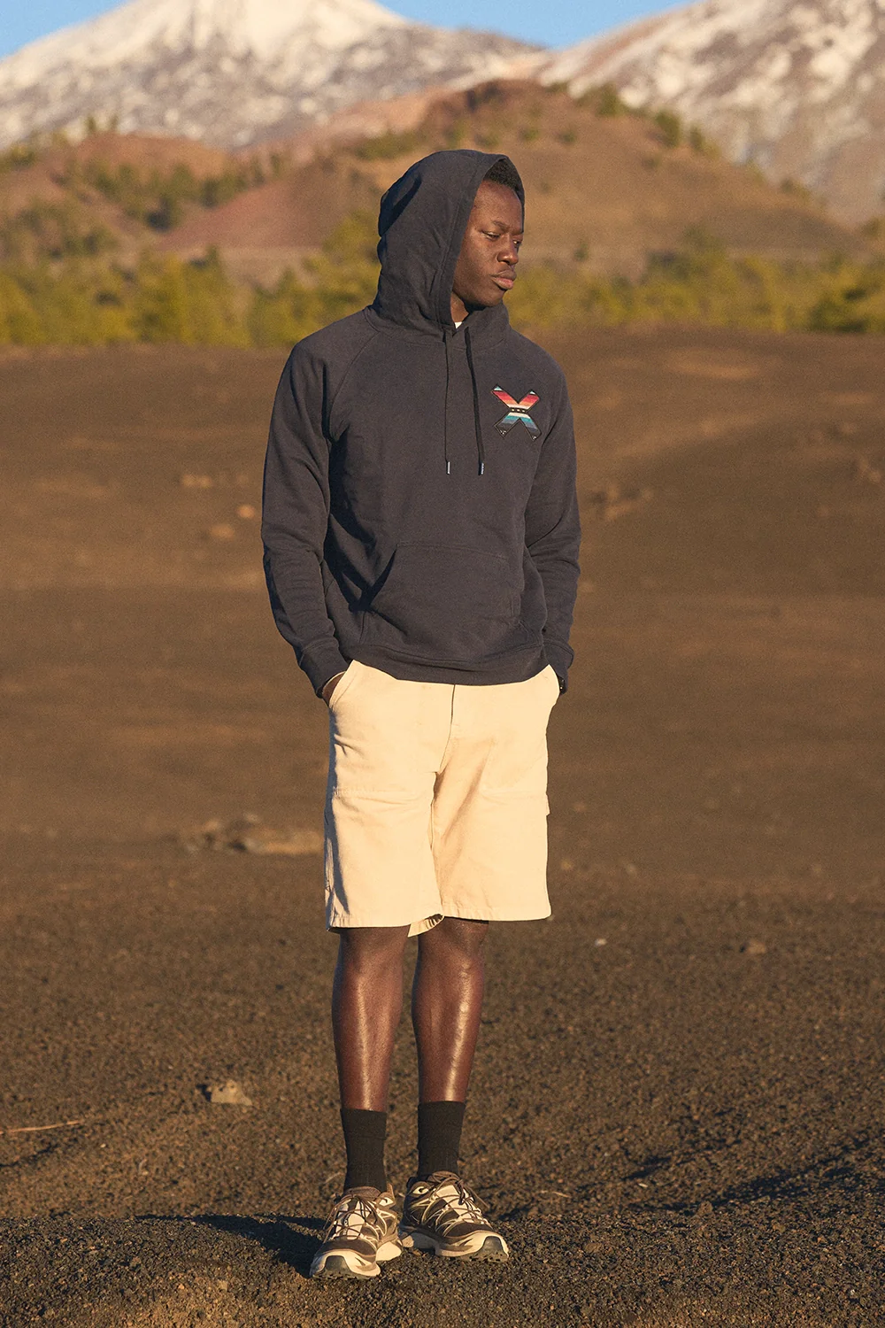 SUDADERA CON CAPUCHA CLASSIC ANTRACITA - Image 3